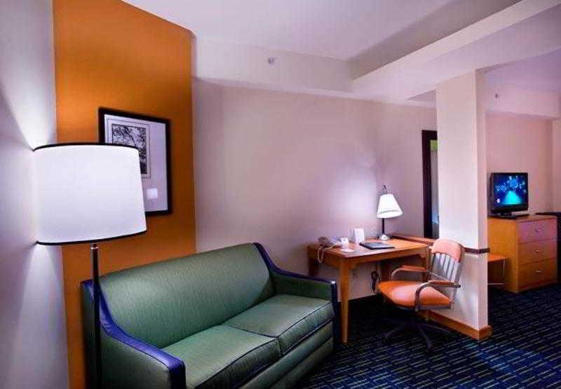 Fairfield Inn And Suites Cleveland Kamer foto